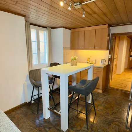 Montes Apartment *